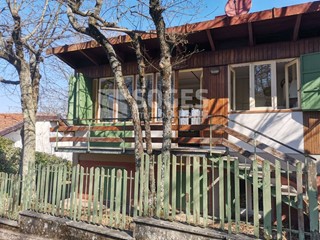 Villa in Vendita a Pelago, 219'000€, 160 m²