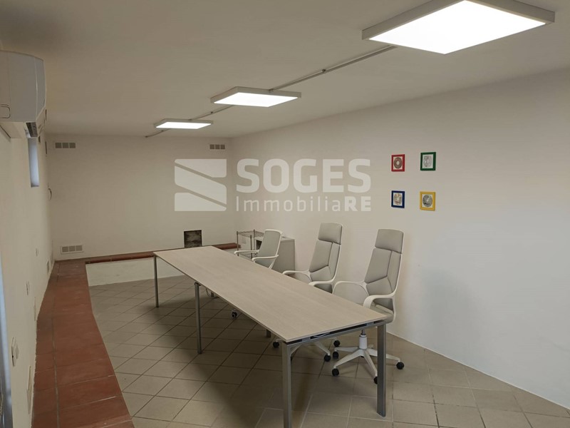 Laboratorio in Vendita a Rignano sull'Arno, 35'000€, 53 m²