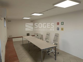 Laboratorio in Vendita a Rignano sull'Arno, 35'000€, 53 m²