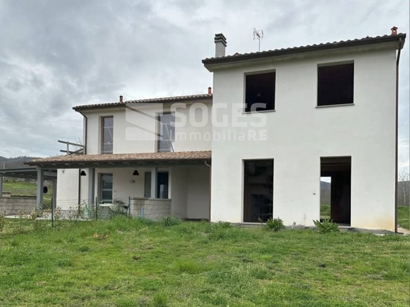 Appartamento in Vendita a Bucine, 220'000€, 115 m²
