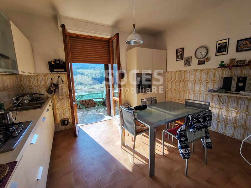 Quadrilocale in Vendita a Dicomano, 115'000€, 90 m²
