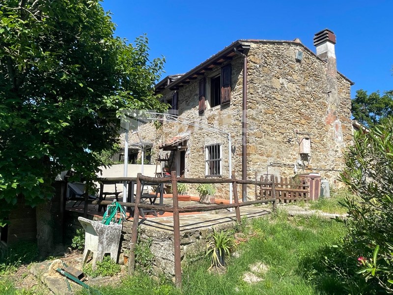 Rustico in Vendita a Rufina, 230'000€, 80 m²