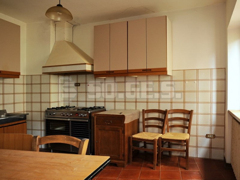 Appartamento in Vendita a Reggello, 120'000€, 110 m²