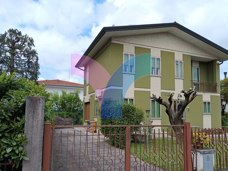 Villetta a schiera in Vendita a Treviso, 265'000€, 180 m²