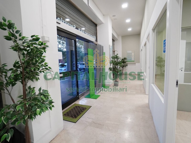 Immobile commerciale in Vendita a Bologna, 155'000€, 110 m²