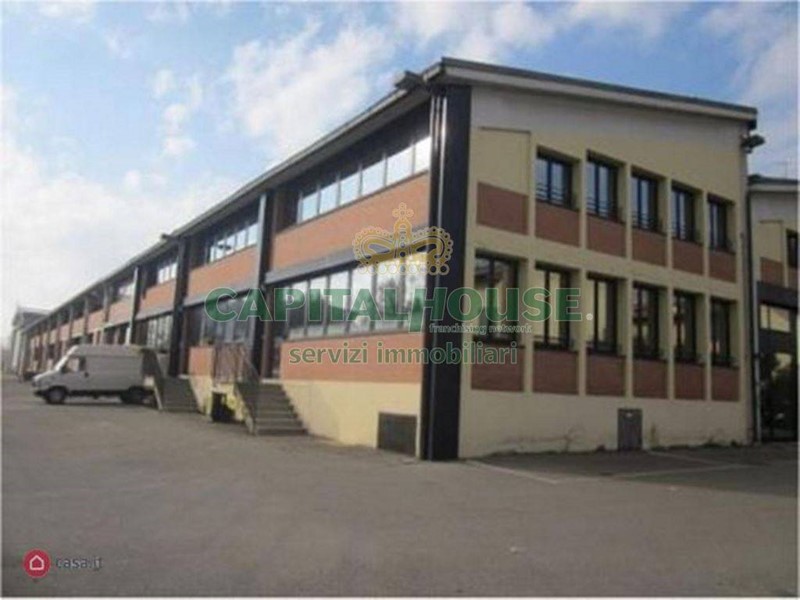 Magazzino in Vendita a Budrio, 132'000€, 220 m²