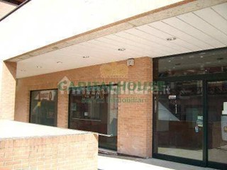 Attività commerciale in Vendita a Piacenza, 363'000€, 200 m²