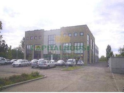 Capannone in Vendita a Faenza, 594'000&euro;, 638 m²