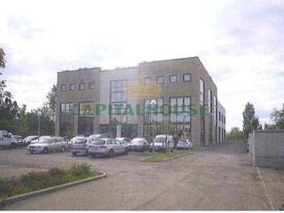 Capannone in Vendita a Faenza, 594'000€, 638 m²