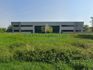 Capannone in Vendita a Cento, 462'000€, 1598 m²