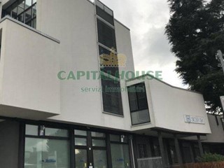 Ufficio in Vendita a San Lazzaro di Savena, 255'000€, 170 m²