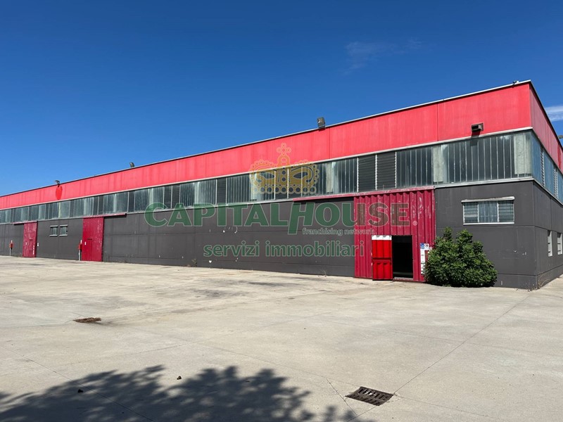 Capannone in Vendita a Castel San Pietro Terme, 1'930'000€, 5300 m²