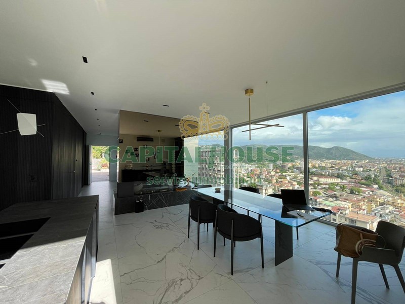 Bilocale in Vendita a Salerno, 370'000&euro;, 50 m²