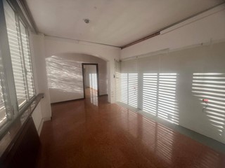 Ufficio in Vendita a Pordenone, 255 m²