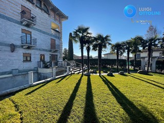 Ufficio in Vendita a Urgnano, 290'000€, 355 m²