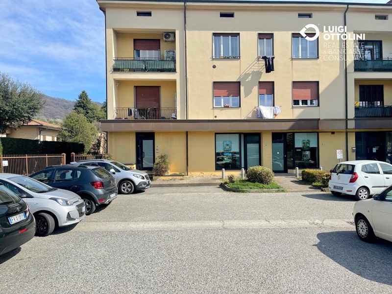Ufficio in Vendita a Olgiate Molgora, 65'000€, 91 m²