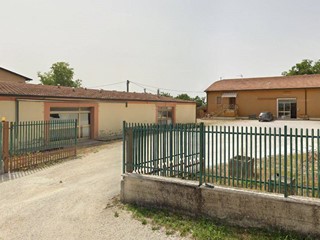 Capannone in Vendita a Assisi, 320'000€, 600 m²
