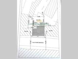 Casa Semi Indipendente in Vendita a Mugnano del Cardinale, 80'000€, 220 m²