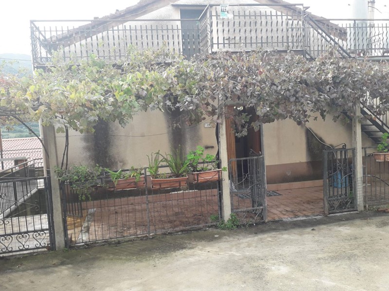 Casa Indipendente in Vendita a Albanella, 115'000&euro;, 148 m²