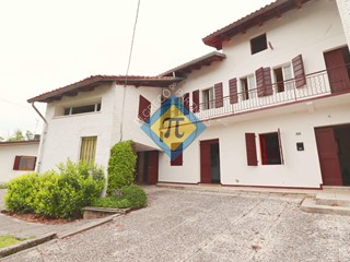 Casa Indipendente in Vendita a Cavasso Nuovo, 195'000€, 338 m²
