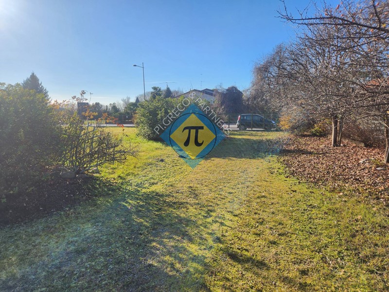 Terreno edificabile in Vendita a Fontanafredda, 72'000€, 1160 m²