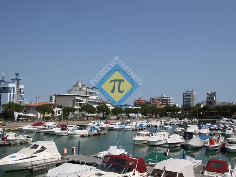 Quadrilocale in Vendita a Lignano Sabbiadoro, 310'000€, 115 m²