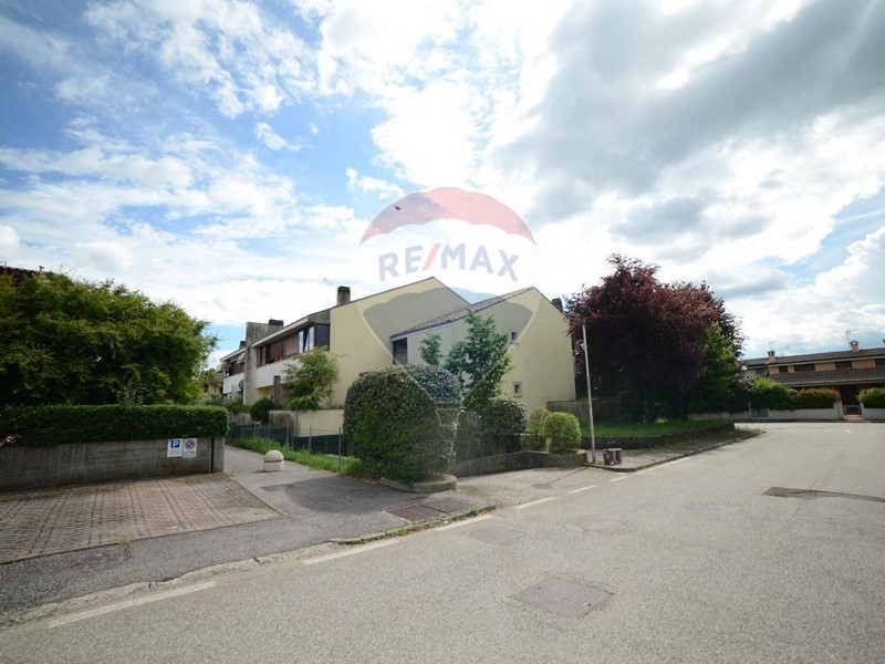 Bilocale in Vendita a Pieve di Soligo, 45'000€, 40 m²