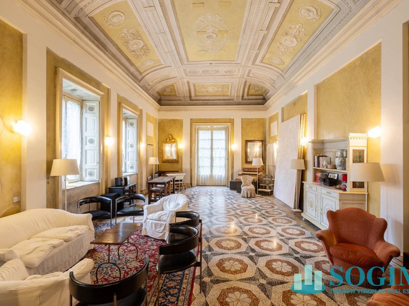 Villa in Vendita a Monza, 1'950'000€, 580 m²