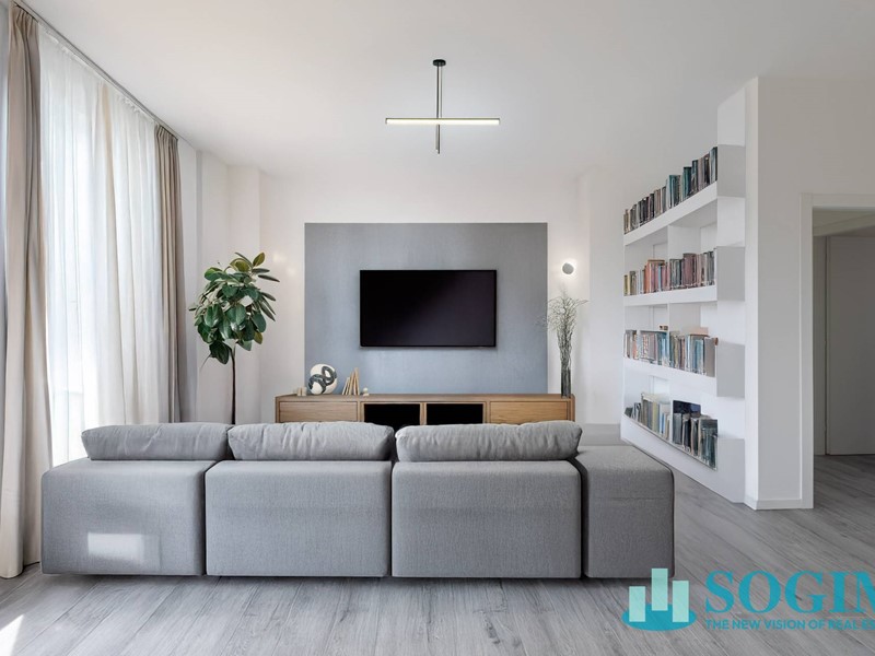 Quadrilocale in Vendita a Seregno, 275'000€, 120 m²