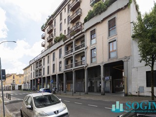 Ufficio in Vendita a Muggiò, 75'000€, 65 m²