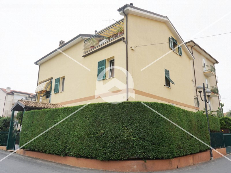 Quadrilocale in Vendita a Borghetto Santo Spirito, 315'000€, 112 m²