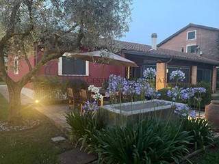 Villa in Vendita a Roma, 1'000'000€, 147 m²