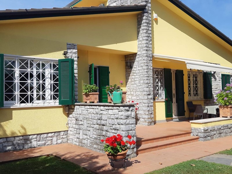 Villa in Affitto a Forte dei Marmi, 23'000€, 160 m²