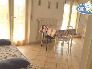 Trilocale in Affitto a Massa, 950€, 75 m²