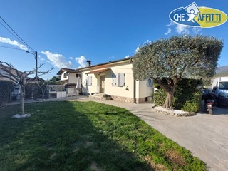 Casa Indipendente in Affitto a Pietrasanta, 2'000€, 90 m²