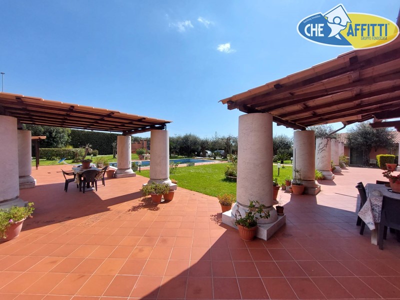 Villa in Affitto a Forte dei Marmi, 3'000€, 115 m²