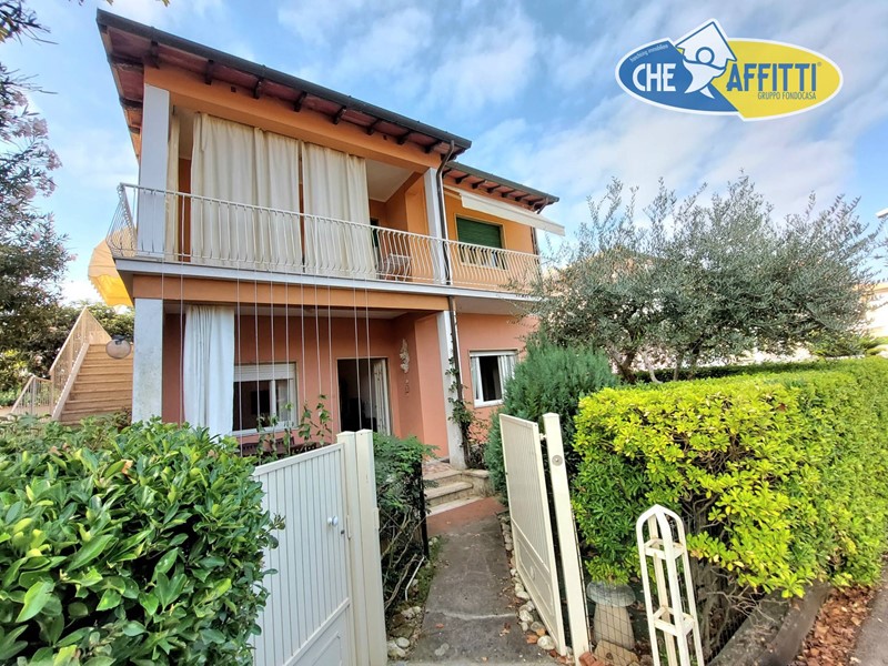 Casa Indipendente in Affitto a Pietrasanta, 3'500&euro;, 110 m²