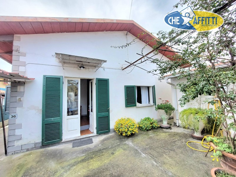 Casa Semi Indipendente in Affitto a Massa, 1'000€, 45 m²