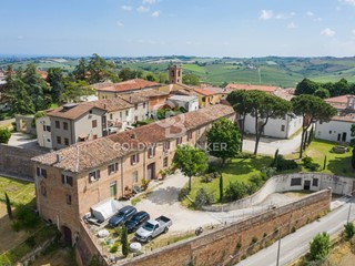 Appartamento in Vendita a Montescudo Monte Colombo, 1'250'000€, 834 m²