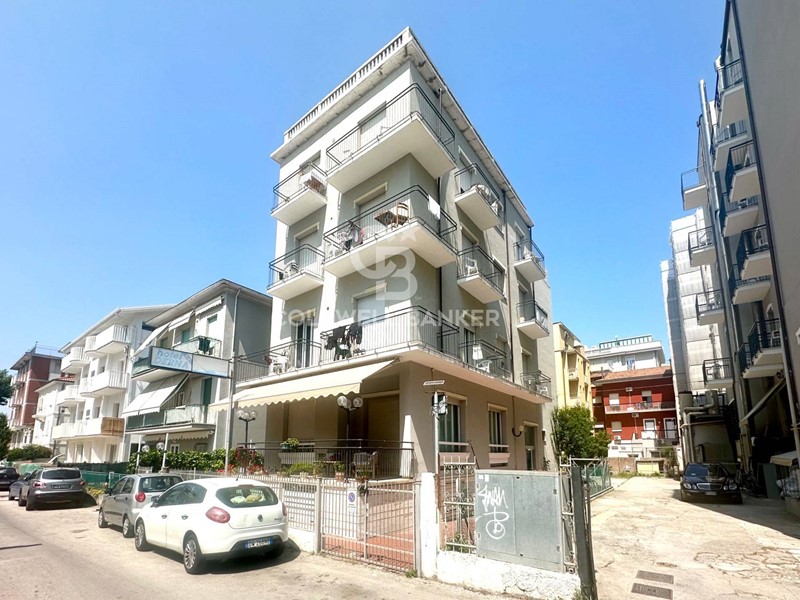 Appartamento in Vendita a Rimini, 850'000€, 900 m²