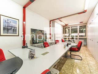 Ufficio in Vendita a Venezia, 105'000€, 40 m²