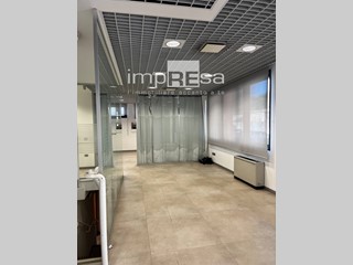 Ufficio in Vendita a Venezia, 275'000€, 250 m²