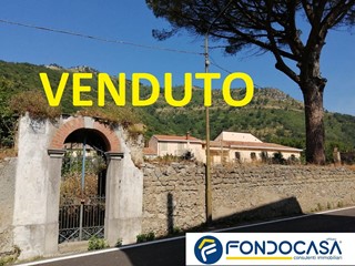 Appartamento in Vendita a Mercato San Severino, 59'000&euro;, 130 m²