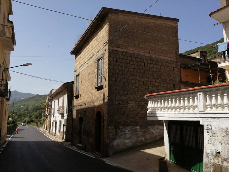 Casa Semi Indipendente in Vendita a Mercato San Severino, 39'000&euro;, 70 m²