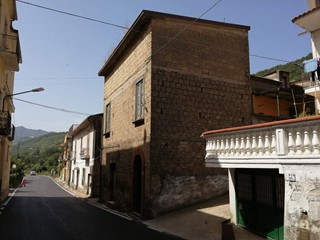 Casa Semi Indipendente in Vendita a Mercato San Severino, 39'000&euro;, 70 m²