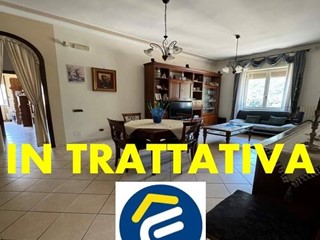 Quadrilocale in Vendita a Nocera Inferiore, 143'000€, 130 m²