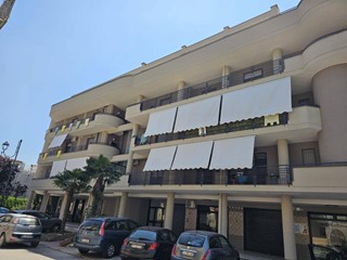 Attico in Vendita a Roccapiemonte, 410'000&euro;, 255 m²