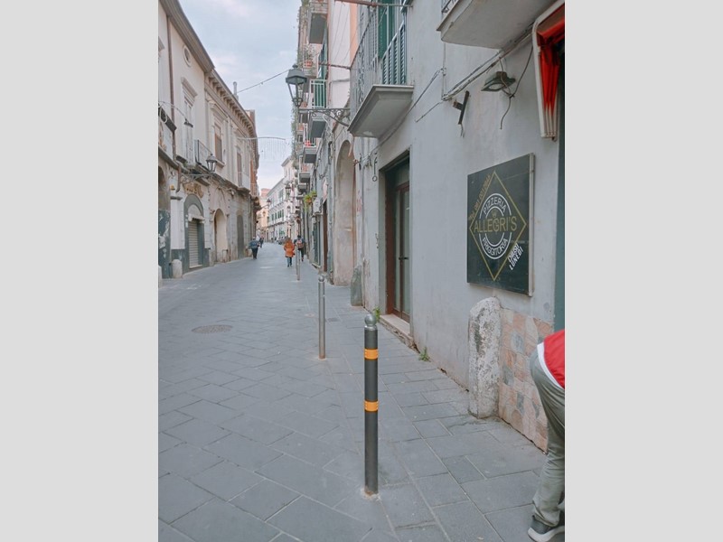 Immobile commerciale in Vendita a Nocera Inferiore, 35'000€, 60 m²