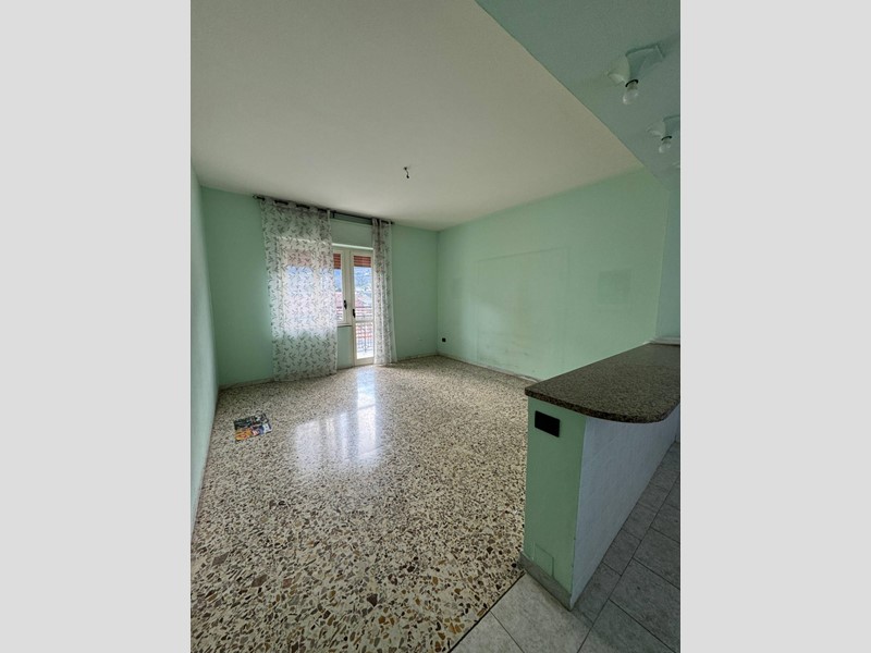 Trilocale in Vendita a Nocera Inferiore, 145'000€, 90 m²