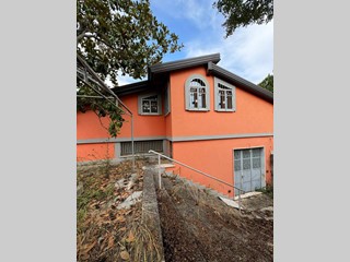 Casa Indipendente in Vendita a Eboli, 69'000€, 190 m²